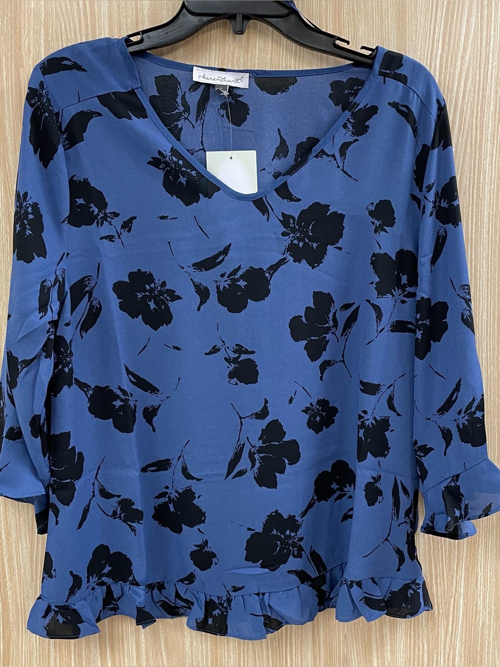 NWT Keren Hart Blue Floral Top Size Large